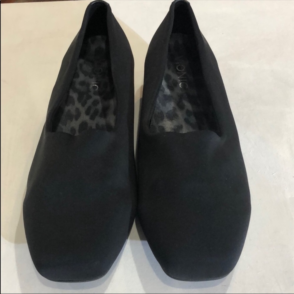 Vionic women’s dress shoe